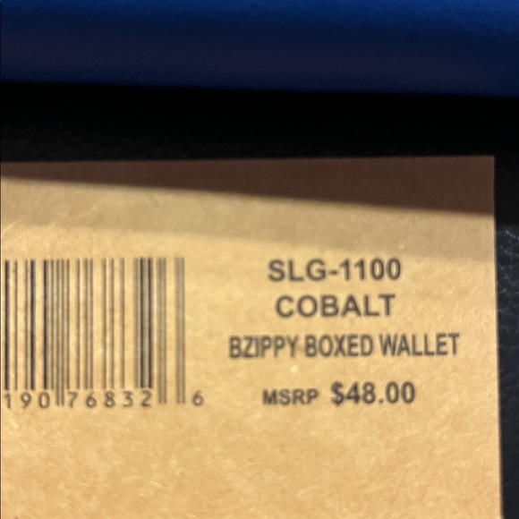 STEVE MADDEN cobalt zippy boxes wallet - Picture 3 of 4
